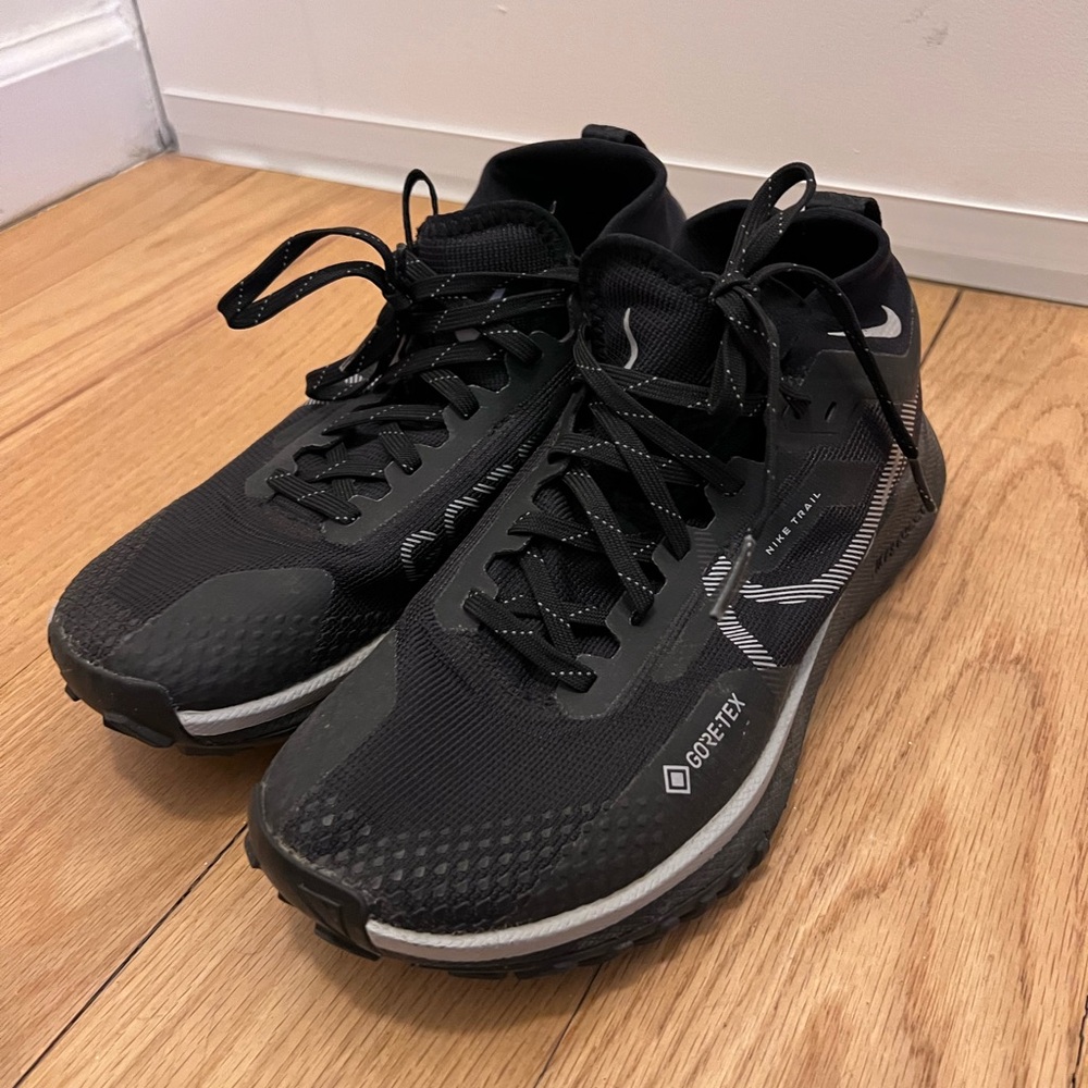 EUC Nike React Pegasus Trail 4 GORE-TEX